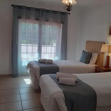 Дом отдыха Casa Da - Golf D'el Rey Amoreira (Leiria)